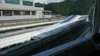 L0系。先頭車両は三菱重工製