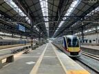 クアラルンプール駅に停車するKTMコミューター。