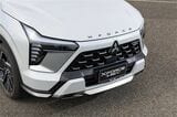 三菱の新型SUV「エクスフォースHEV」（筆者撮影）