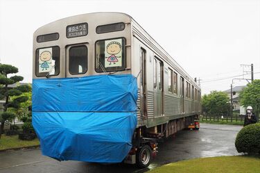 東急､田園都市線の引退車両｢一般販売｣した背景 病院が｢8500系｣を購入､設置に向けて工場搬出 | 通勤電車 | 東洋経済オンライン