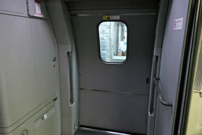車いす対応の7号車は乗降口も幅が広い