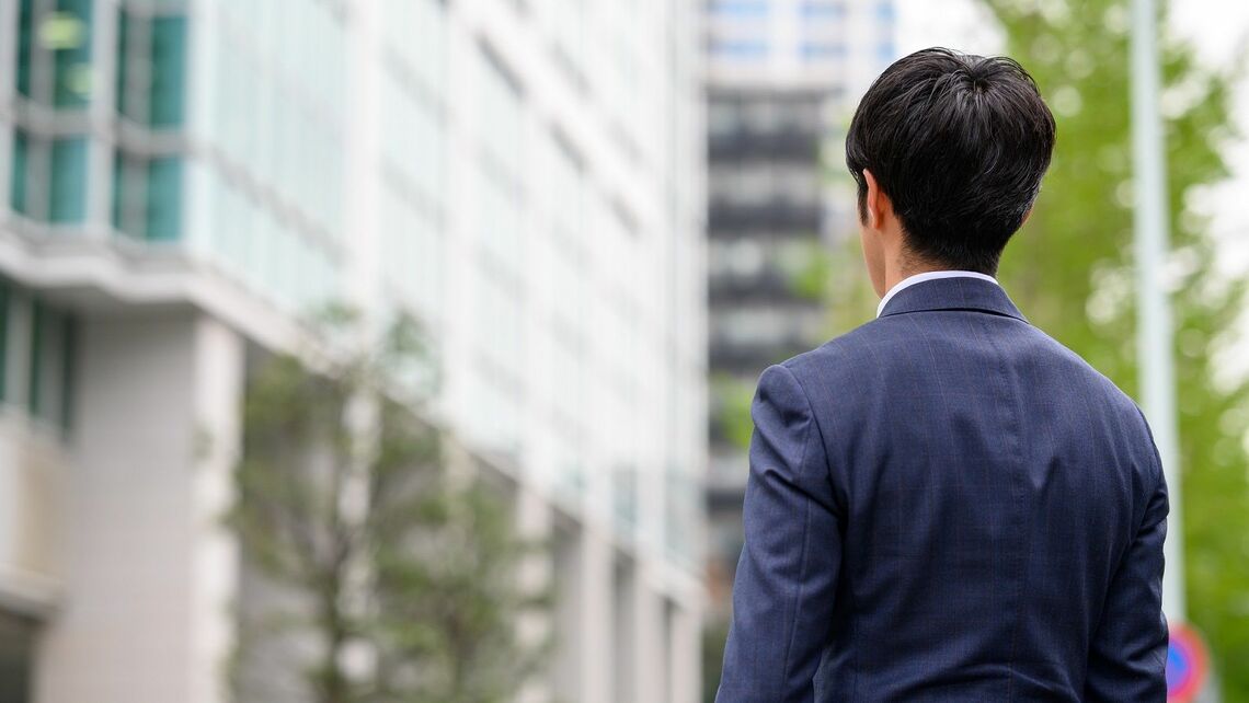マッキンゼー 東大 浪人 濱井