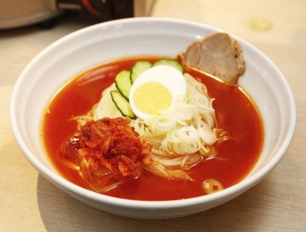 「激辛冷麺」（1089円）