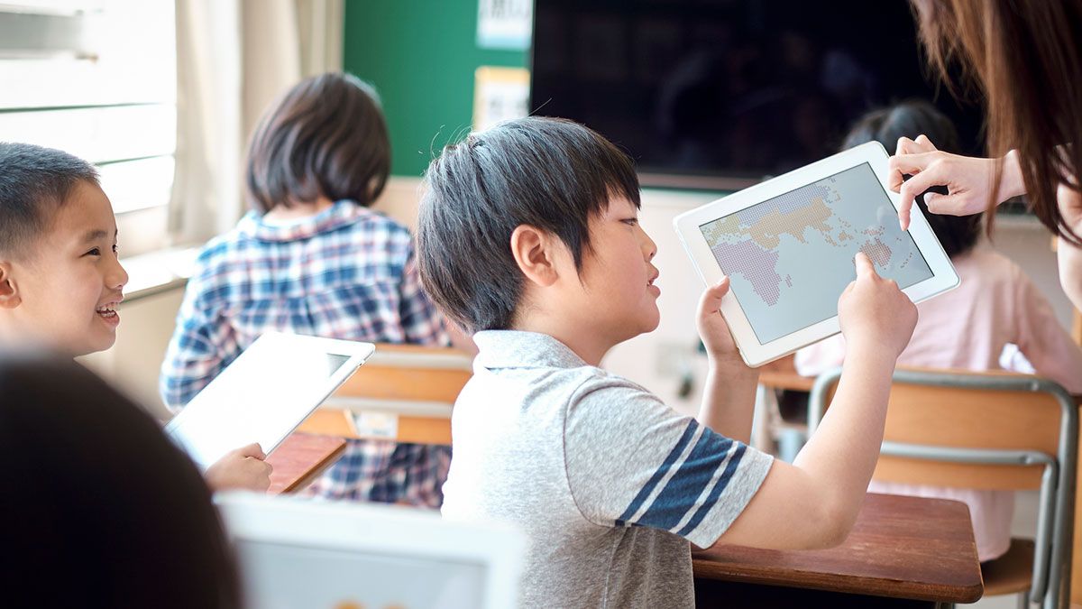 「北欧は学力低下で紙回帰」はウソ?《デジタル教科書》正式導入でざわつく学校現場、問われる「多様な学び方の保障」 | キャリア・教育 | 東洋経済オンライン