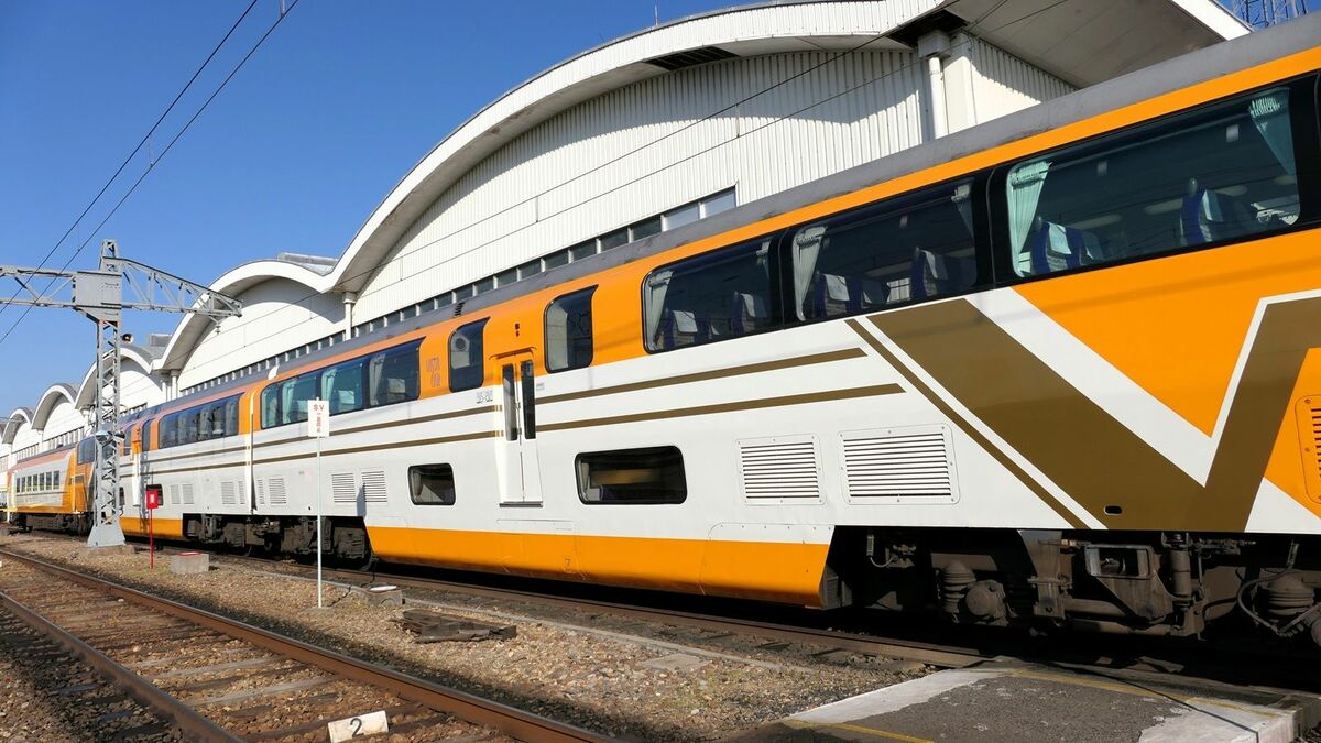 画像 | 近鉄特急ビスタカー､今も斬新｢2階建て｣の伝統 初代は