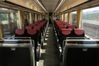 8000系には中吊り広告がない