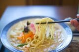 ちゃんぽん麺といえば、太くて、つるつるモチモチの食べ応え抜群麺（筆者撮影）