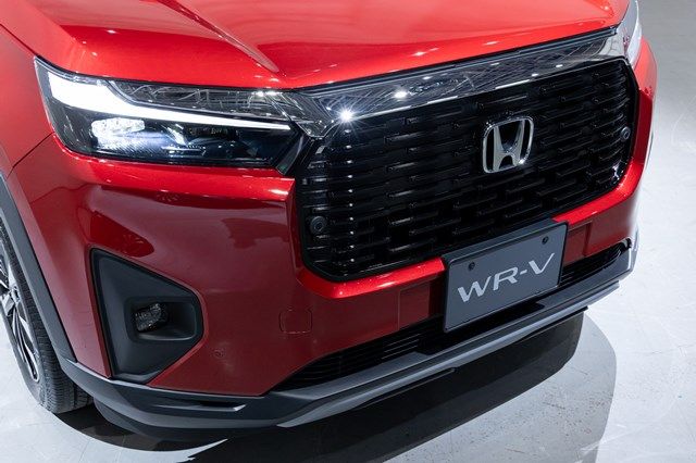 ホンダの新型SUV「WR-V」（写真：三木宏章）