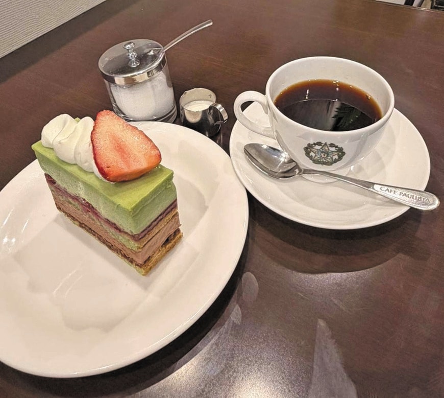コーヒーとケーキ