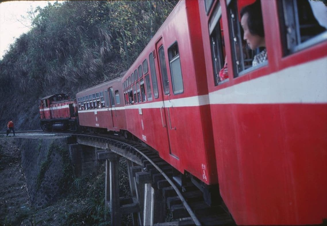 1970年代、阿里山森林鉄道の車窓風景