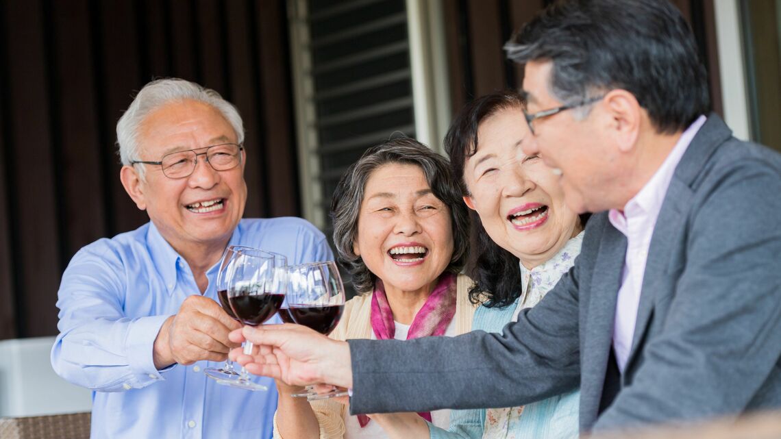 老いには個人差があります（写真：ふじよ ／ PIXTA）