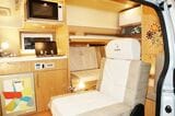 ピカソのアートともに旅を楽しめる、加藤モーターの新作キャンピングカー「パブロ」（筆者撮影）