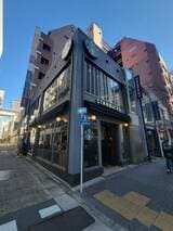 日本一号店の「スターバックス コーヒー 銀座松屋通り店」は今も健在。この一角で石を投げればスタバに当たる（筆者撮影）