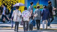 高齢者の"背中の丸まり"を助長する｢NGな座り方｣