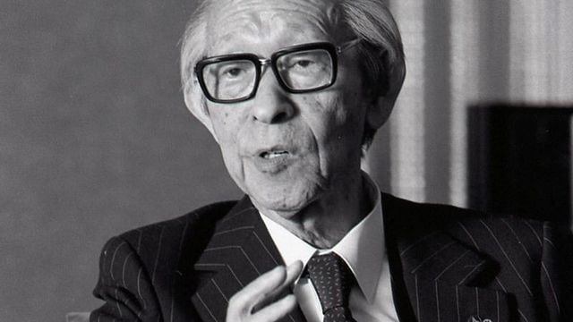 Amazon.co.jp: 幹部の鉄則 名言で読む幹部の鉄則 著者 松崎一郎