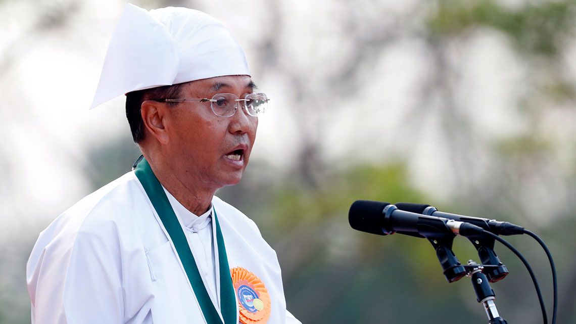 2020年1月4日土曜日、ミャンマーのネピドーで行われた独立記念日72周年記念式典で演説するミャンマー副大統領ミン・スウェ氏