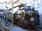「オリエント急行」の先頭に立つ498号機