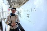 コラボ企画の舞台は浅草駅発・東武日光行きの「スペーシアX1号」（記者撮影）