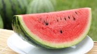 むくみスッキリ｢梅雨太り｣に効くスイカの食べ方 体にたまった水分を排出するお茶や運動も紹介