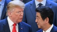 安倍首相､｢トランプ氏をノーベル賞に｣の波紋 ご機嫌取りか､それとも｢有効な外交戦術｣か