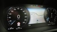 ボルボ｢最高速180km/h｣が映す安全の本質 技術面に加え､ドライバーの行動も焦点に