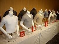 「ヒートテック」今シーズン販売目標は過去最高１億枚。集客力生かし秋冬のアウター販売伸ばせるかが、ファストリの来１２年８月期業績のポイントに