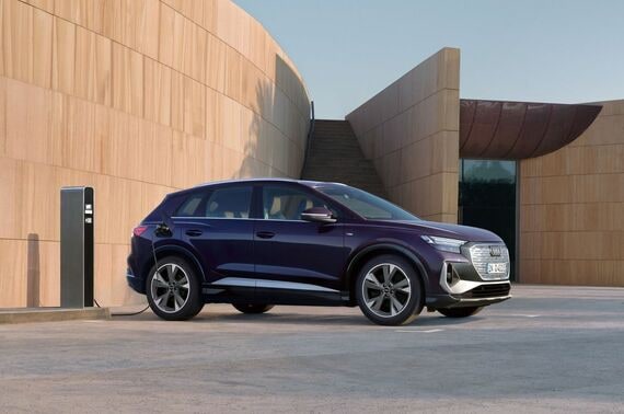 アウディ「Q4 e-tron」（写真：アウディジャパン）