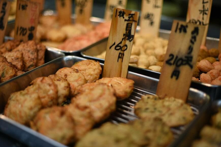 丸忠のかまぼこたちは全てここで手づくりだ（筆者撮影）