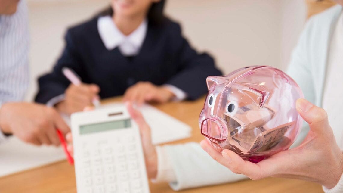 人生において大きなお金がかかる3つのことを知っておきましょう（写真：ああ／PIXTA）