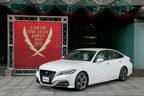 トヨタ「クラウン」