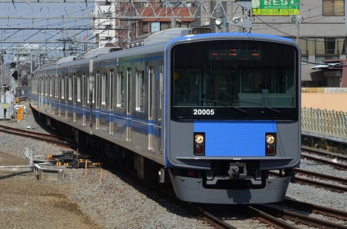 西武20000系は日立製作所の提案による
