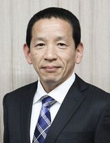 竹森永敏（たけもり・ながとし）神戸市教育委員会事務局長兼教育次長1994年入庁。教育委員会事務局社会教育部スポーツ体育課主査、保健福祉局障害福祉部主幹（指導監督担当）などを経て、2014年から教育委員会事務局総務部担当課長（給与定数移管担当）、同学校経営支援課長、教育委員会事務局学校支援部長、同学校教育部長を歴任。2025年4月より現職