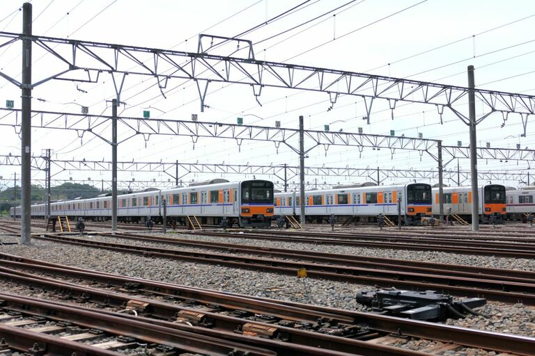 画像 | 東武東上線｢50090型｣はどこが画期的だったのか 朝晩は「座席