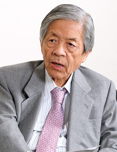 田原 総一朗（たはら そういちろう）1934年滋賀県生まれ。60年、早稲田大学卒業後、岩波映画製作所に入社。64年、東京12チャンネル（現テレビ東京）に開局とともに入社。77年にフリーに。テレビ朝日系『朝まで生テレビ！』『サンデープロジェクト』でテレビジャーナリズムの新しい地平を拓く。2017年3月まで早稲田大学特命教授を歴任。テレビ・ラジオの出演多数。また、『日本の戦争』（小学館）、『塀の上を走れ 田原総一朗自伝』（講談社）など、多数の著書がある。