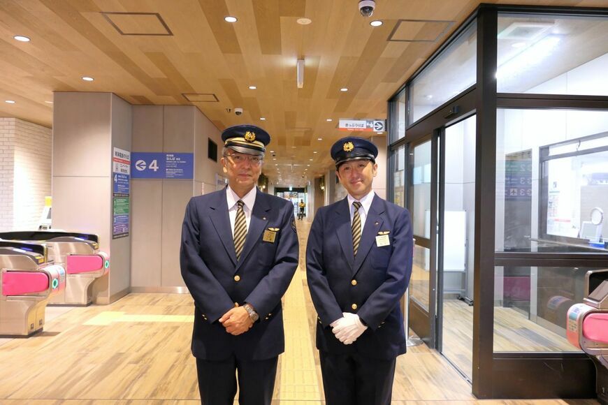 南海新今宮駅長