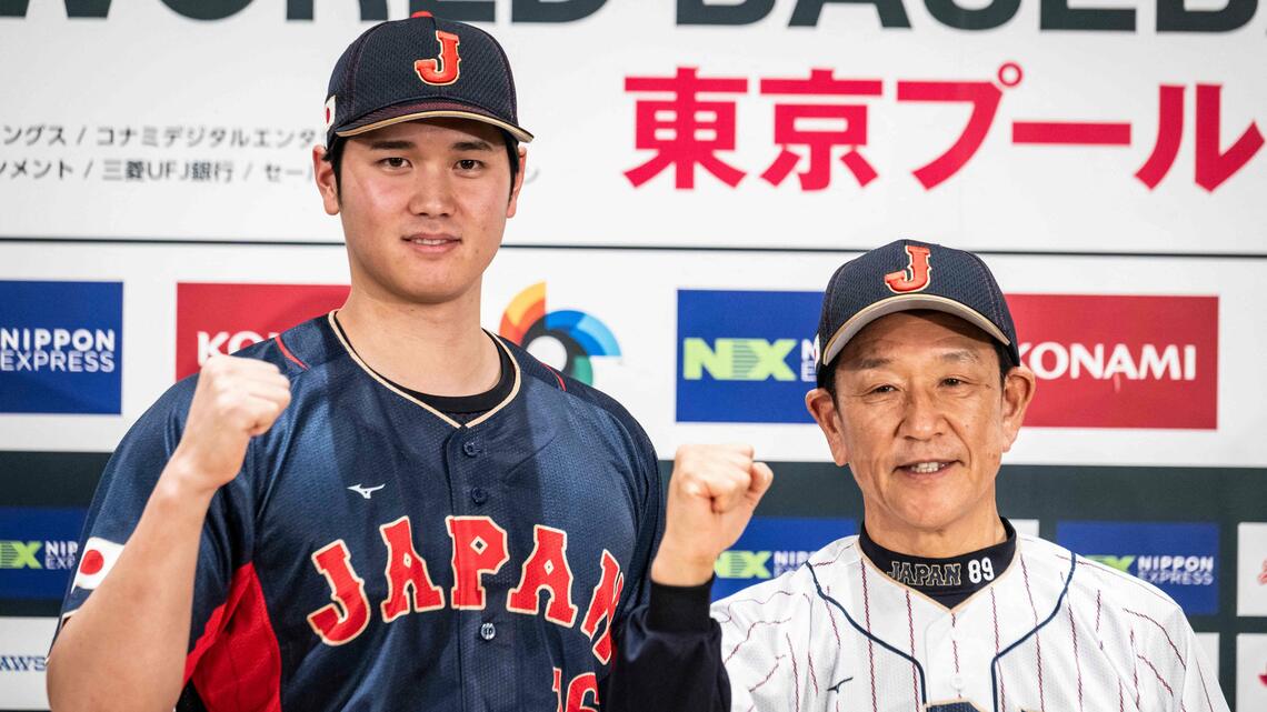 WBC日本代表に選ばれ、記者会見するエンゼルス大谷（写真：AFP＝時事）