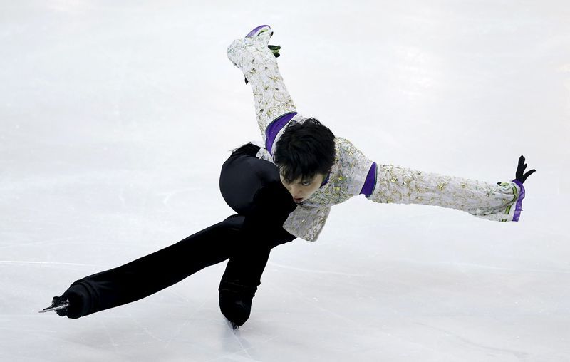 羽生が歴代最高得点でGPファイナル3連覇 合計330.43点で優勝 | 政治