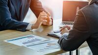 感情表現で交渉や面接の結果を有益に変える方法