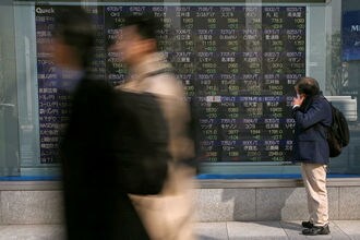 日経平均は続落､後場崩れて今年の最安値に
