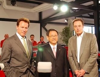 電気自動車ベンチャーの米テスラへ投資したトヨタ、電気自動車で存在感を示せるか