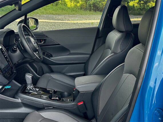 クロストレックの運転席＆助手席