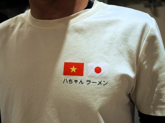Tシャツ