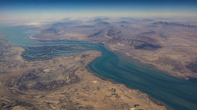 ホルムズ海峡封鎖の影響は？エネ研小山氏に聞く