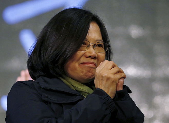 次期台湾総統のフェイスブックに大量投稿