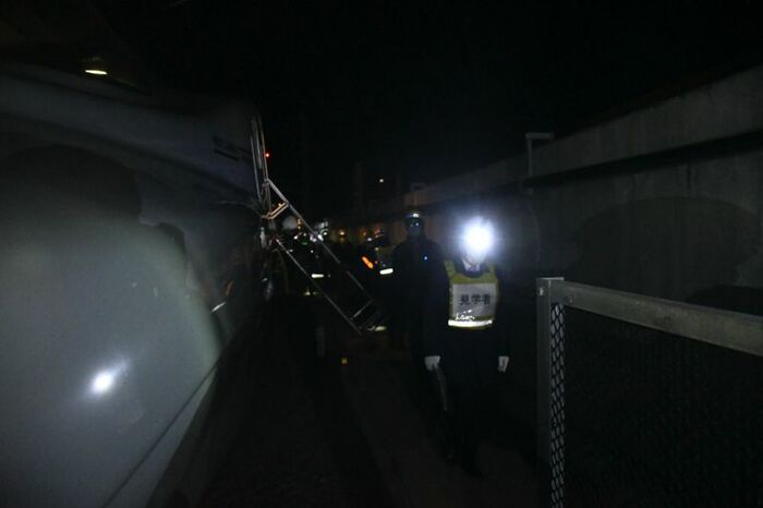 列車から下車した参加者たち