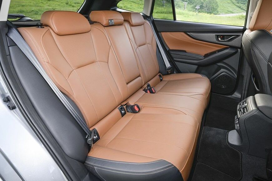 スバル「レヴォーグ レイバック」プレミアムアーバンパッケージ装着車（写真：SUBARU）