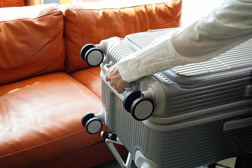 Innovatorスーツケースボトムハンドル