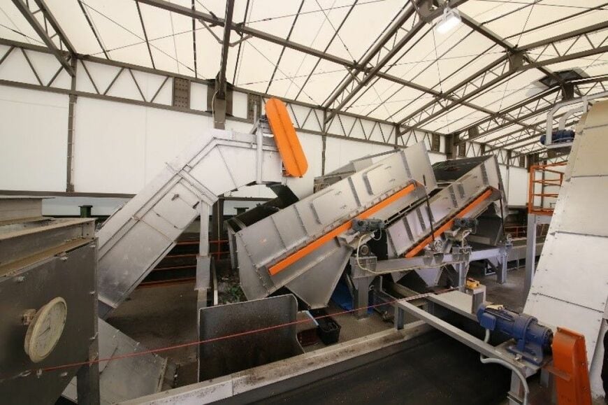 ロールスクリーン機（写真：木下フレンド提供）