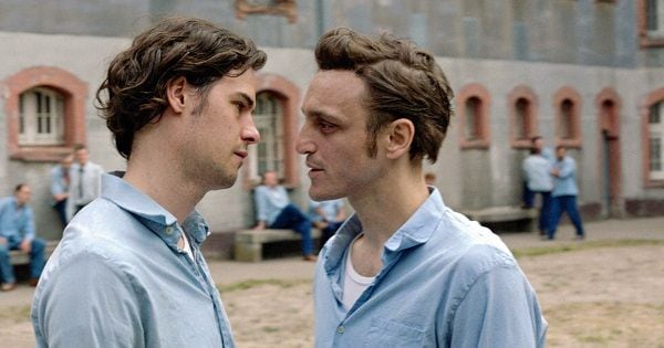 2021年カンヌ国際映画祭ある視点部⾨審査員賞を受賞した『大いなる自由』がBunkamuraの初配給作品となる（©2021FreibeuterFilm•Rohfilm Productions）