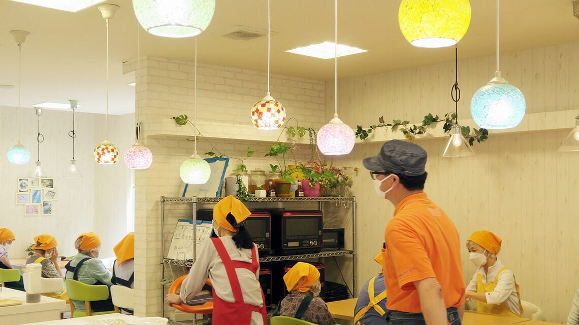 ポップで明るい室内